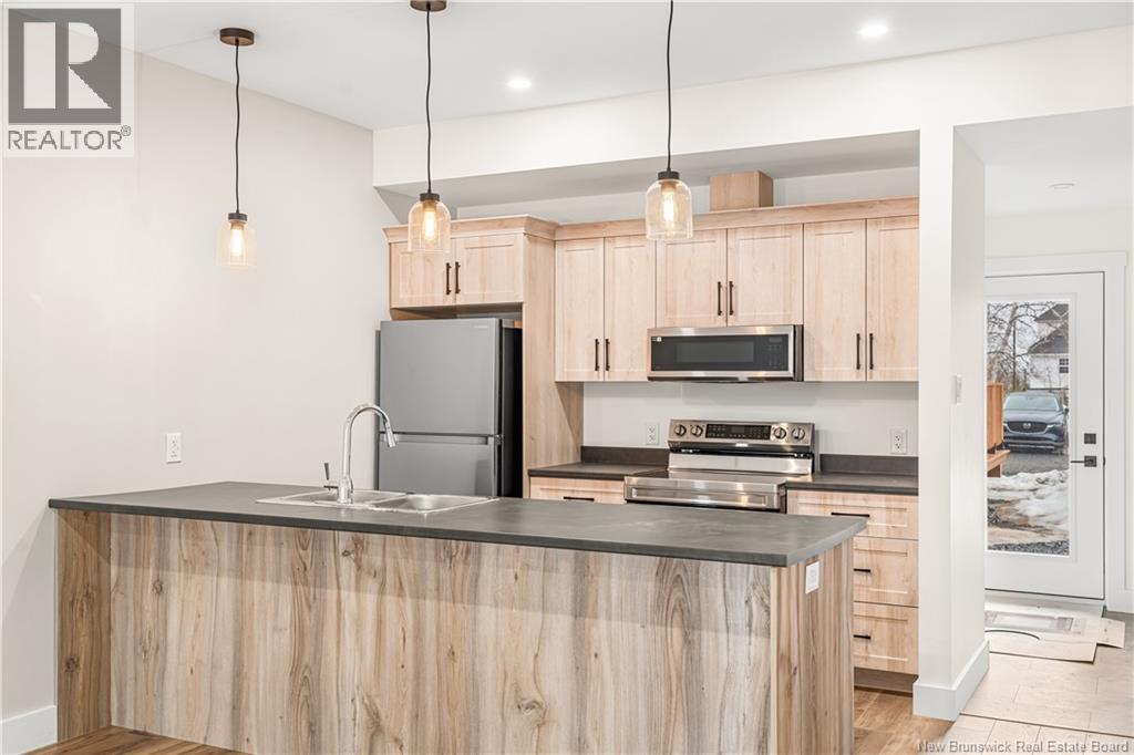 1300 Golden Park Circle Unit# 4, Bathurst, New Brunswick  E2A 1V1 - Photo 11 - NB138017