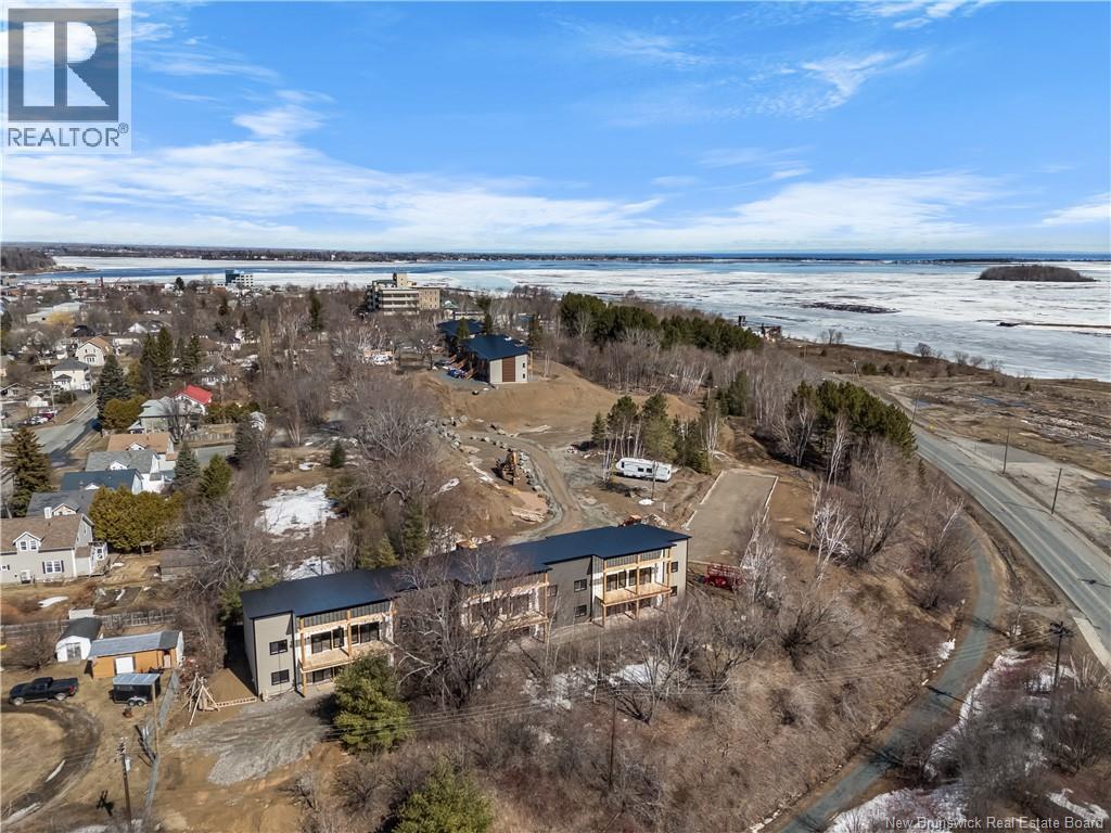 1300 Golden Park Circle Unit# 4, Bathurst, New Brunswick  E2A 1V1 - Photo 7 - NB138017