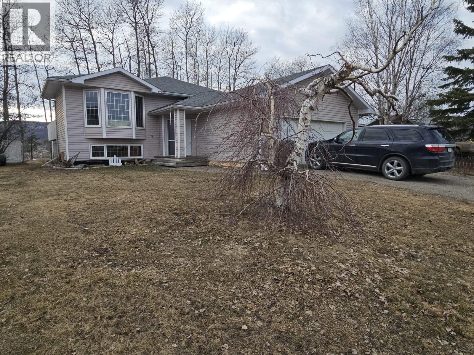 5117 44 Place NE, Chetwynd, British Columbia