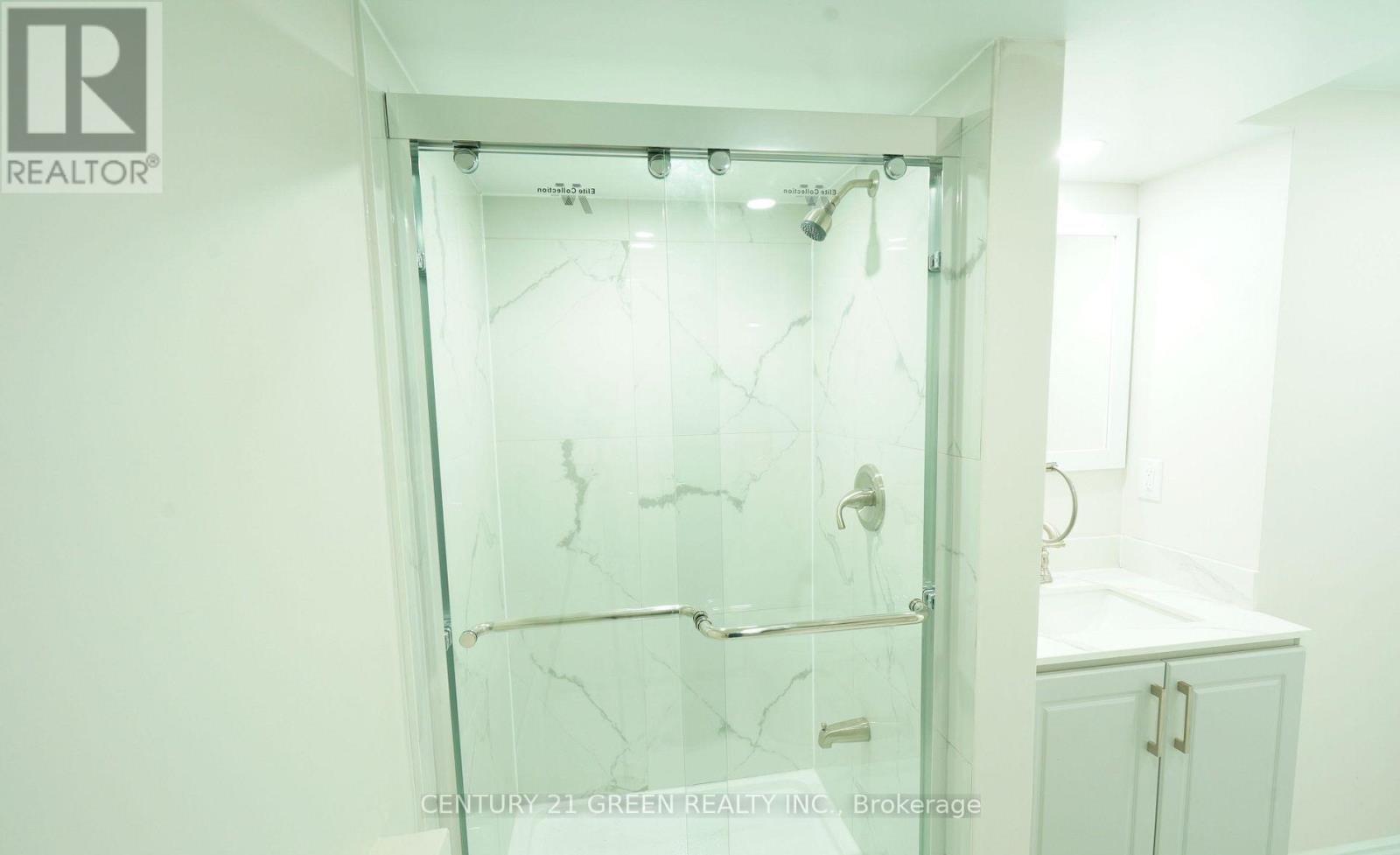 Bsmt - 123 Kingswood Drive, Brampton, Ontario  L6V 2X5 - Photo 10 - W13047824