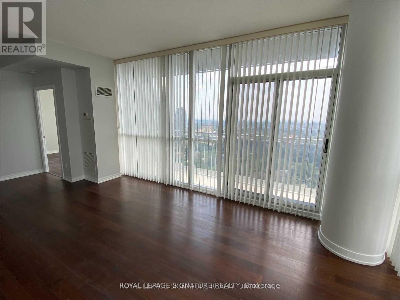 2205 - 223 Webb Drive, Mississauga, Ontario  L5B 0E8 - Photo 4 - W13047830