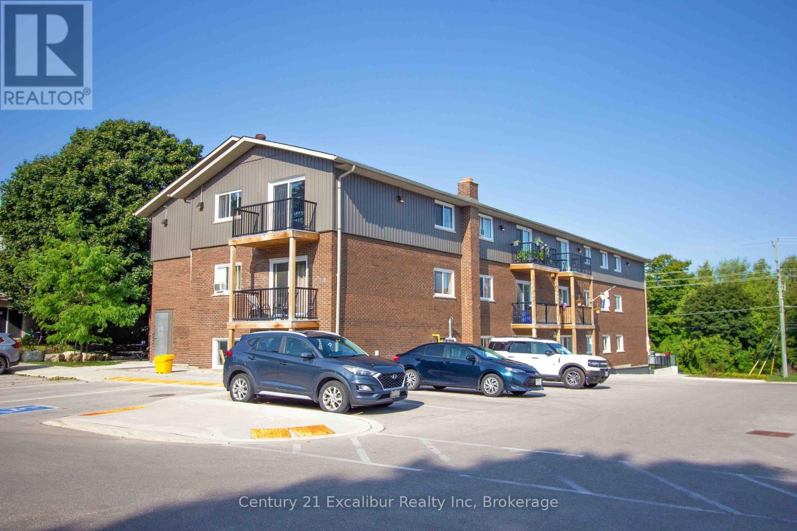 4 - 320 QUEEN STREET E, Centre Wellington, Ontario
