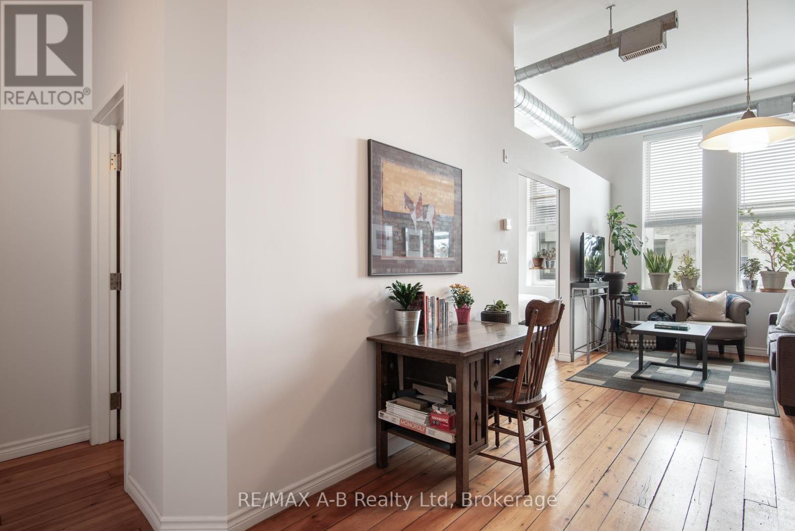 #201 - 66 Wellington Street, Stratford, Ontario  N5A 2L2 - Photo 8 - X13018218