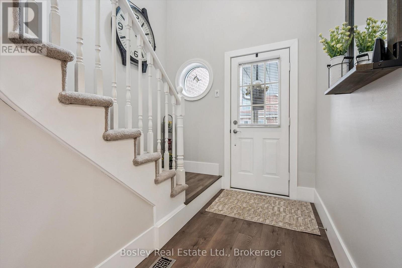 Unit 2 - 39 Ptarmigan Drive, Guelph, Ontario  N1C 1E8 - Photo 7 - X12917888