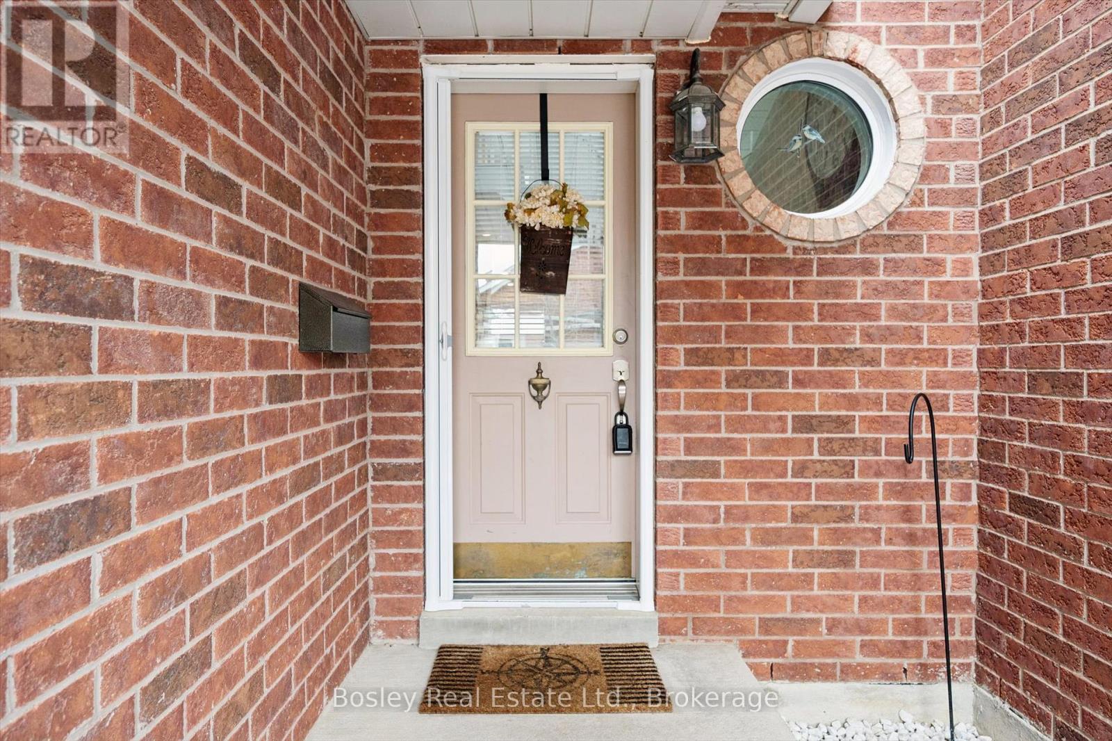Unit 2 - 39 Ptarmigan Drive, Guelph, Ontario  N1C 1E8 - Photo 6 - X12917888