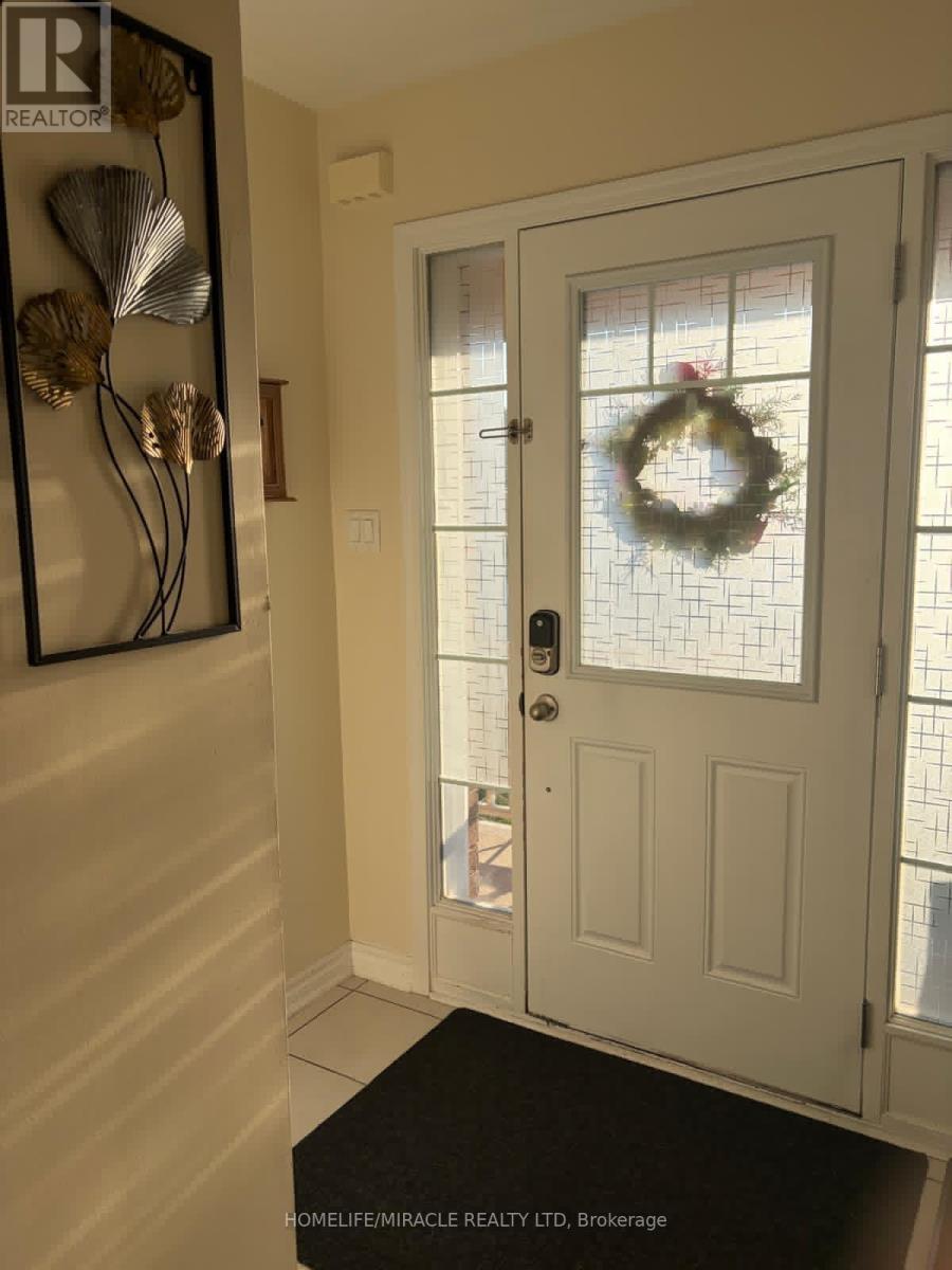 96 Watermill Street, Kitchener, Ontario  N2P 0H3 - Photo 2 - X13047736