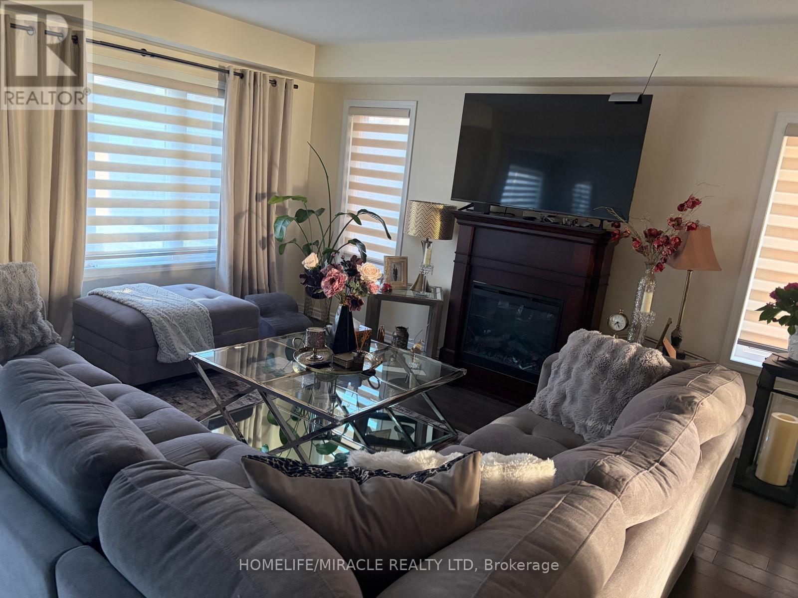 96 Watermill Street, Kitchener, Ontario  N2P 0H3 - Photo 4 - X13047736