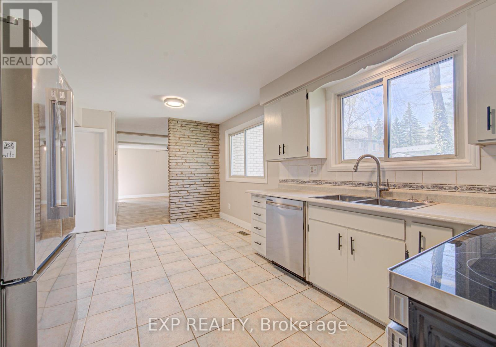 144 Shuh Avenue, Kitchener, Ontario  N2A 1H6 - Photo 10 - X13047798