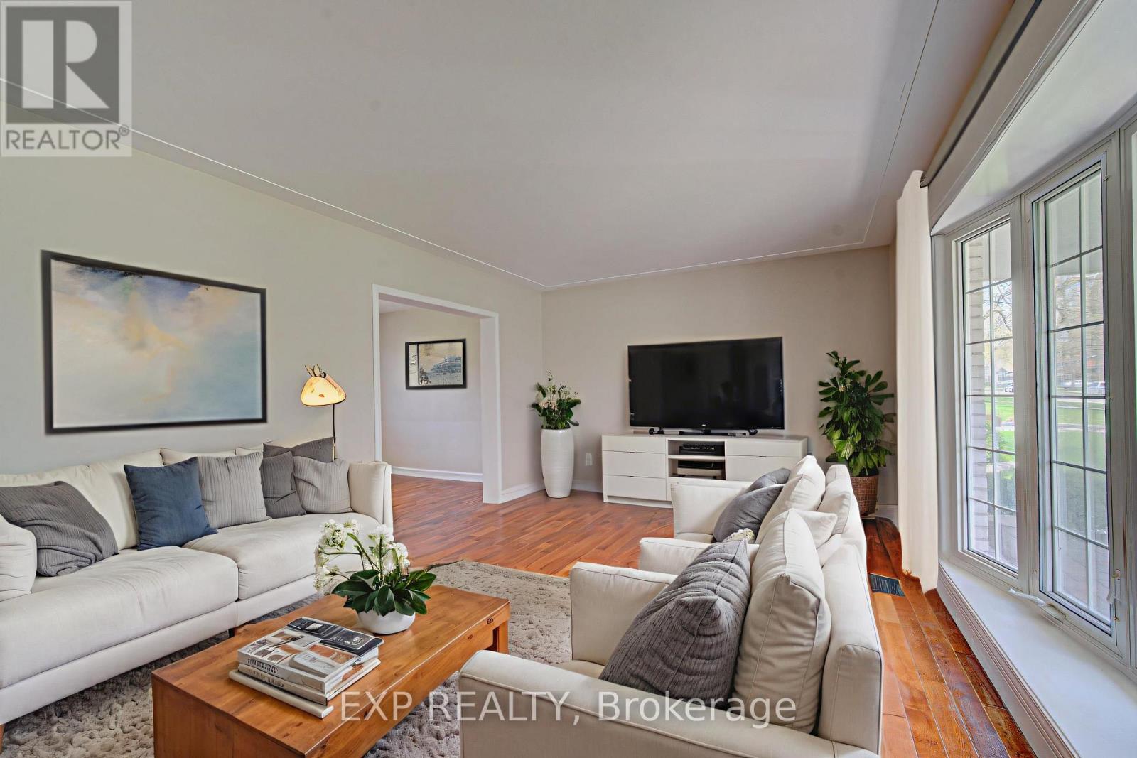 144 Shuh Avenue, Kitchener, Ontario  N2A 1H6 - Photo 7 - X13047798