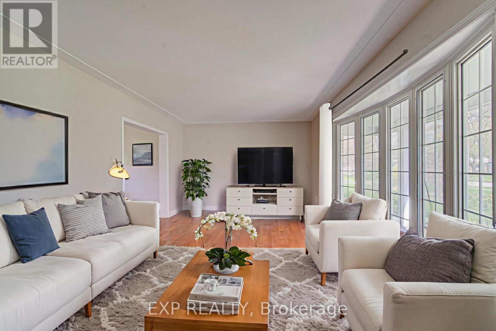 144 Shuh Avenue, Kitchener, Ontario  N2A 1H6 - Photo 8 - X13047798