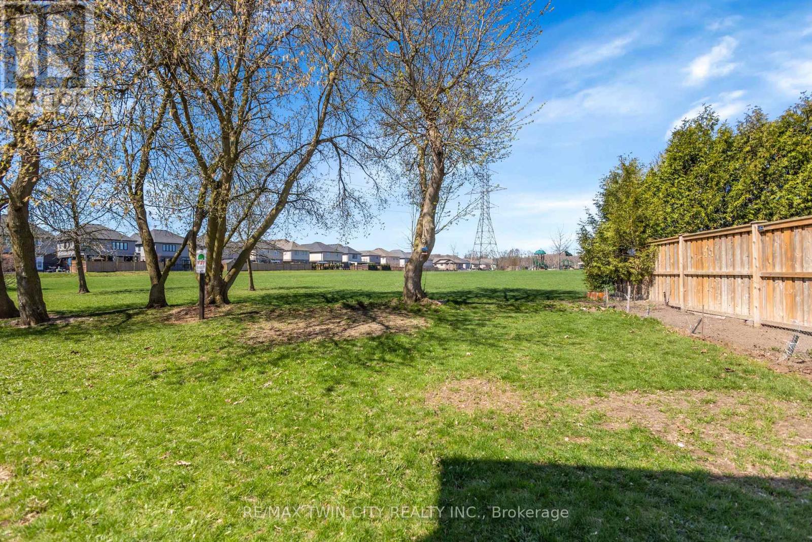 661 Doon South Drive, Kitchener, Ontario  N2P 0H5 - Photo 35 - X13047802