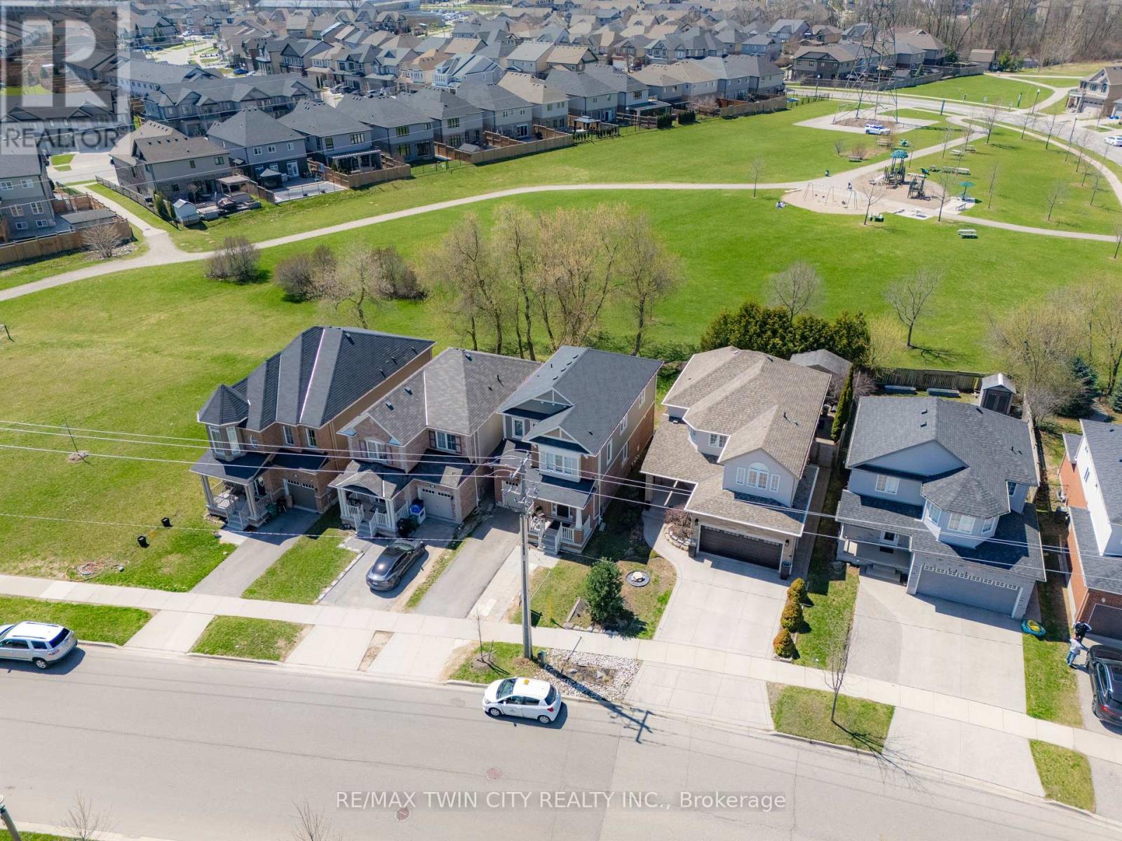 661 Doon South Drive, Kitchener, Ontario  N2P 0H5 - Photo 37 - X13047802