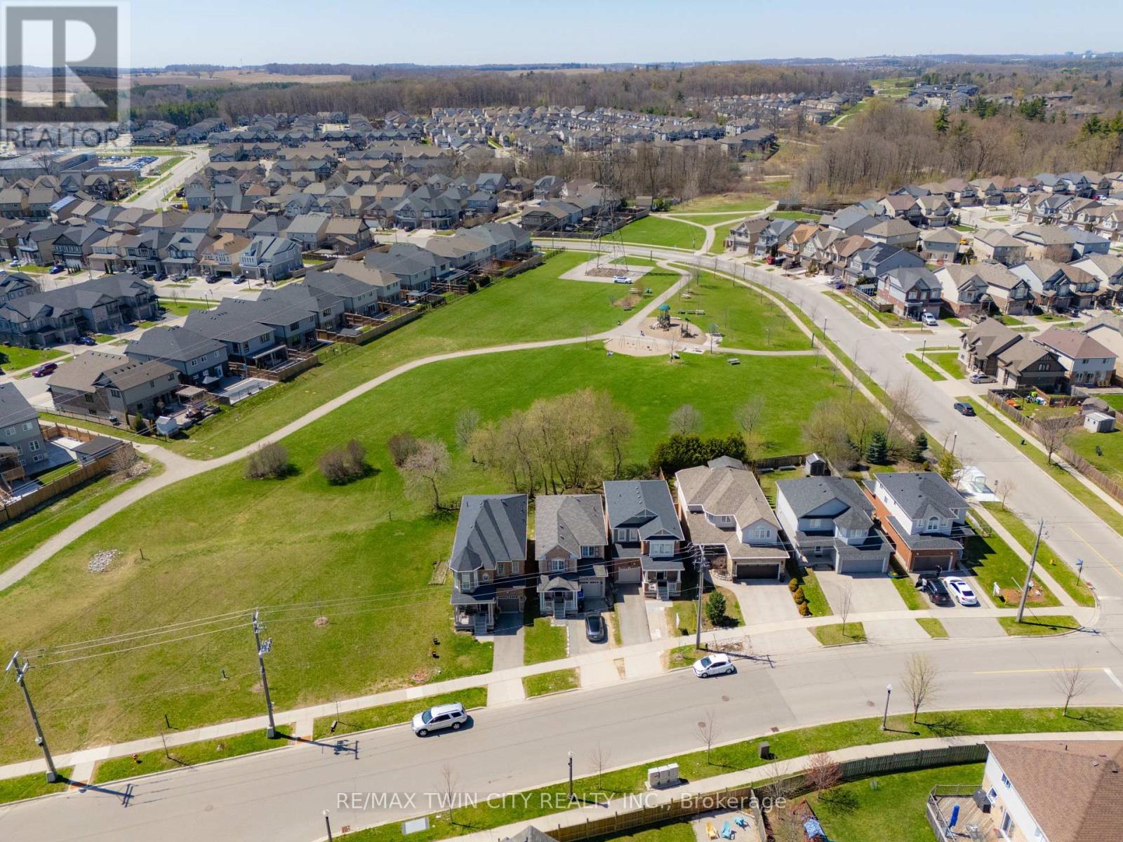 661 Doon South Drive, Kitchener, Ontario  N2P 0H5 - Photo 38 - X13047802