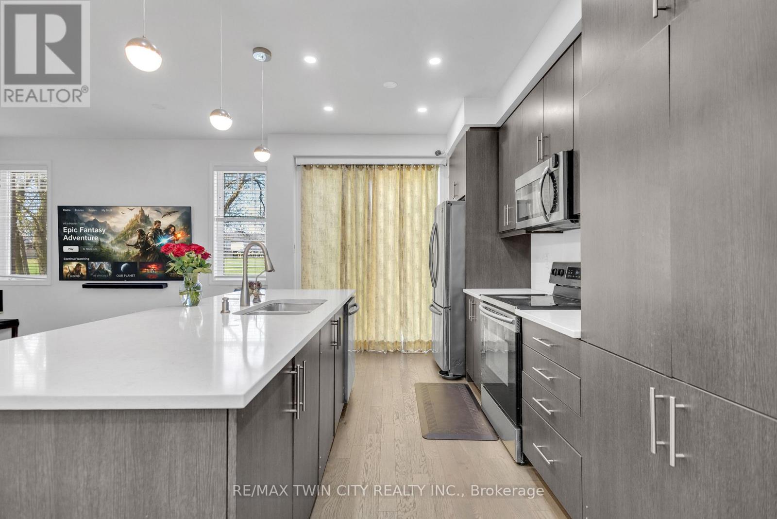 661 Doon South Drive, Kitchener, Ontario  N2P 0H5 - Photo 6 - X13047802