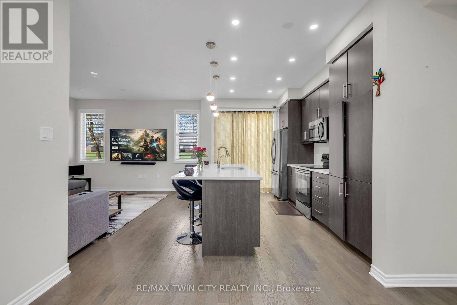 661 Doon South Drive, Kitchener, Ontario  N2P 0H5 - Photo 8 - X13047802