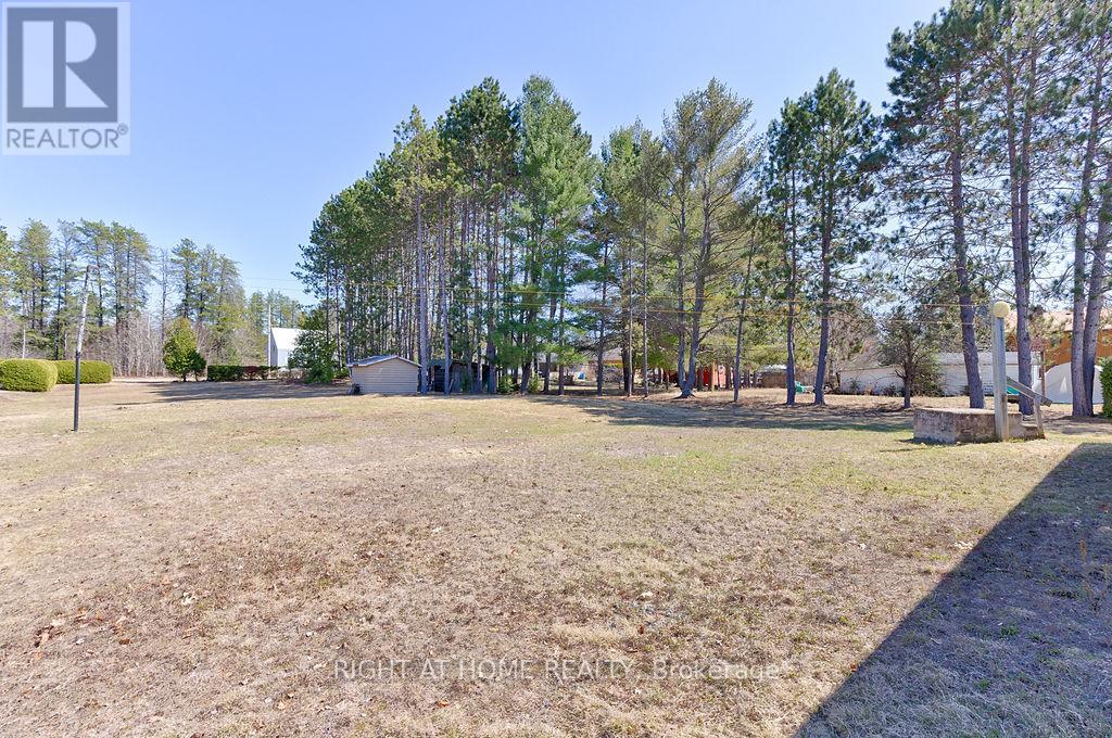 28 Jackpine Street, Madawaska Valley, Ontario  K0J 1B0 - Photo 12 - X12630234