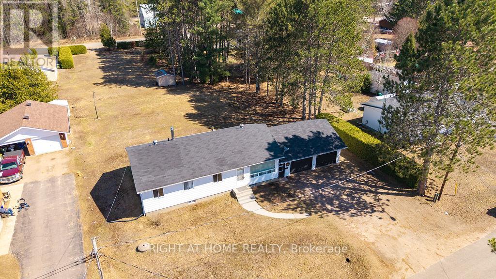 28 JACKPINE STREET, Madawaska Valley, Ontario