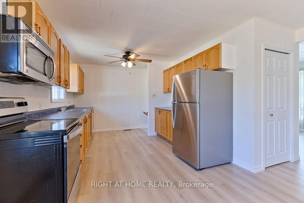 28 Jackpine Street, Madawaska Valley, Ontario  K0J 1B0 - Photo 13 - X12630234