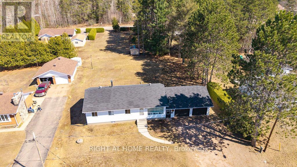 28 Jackpine Street, Madawaska Valley, Ontario  K0J 1B0 - Photo 2 - X12630234