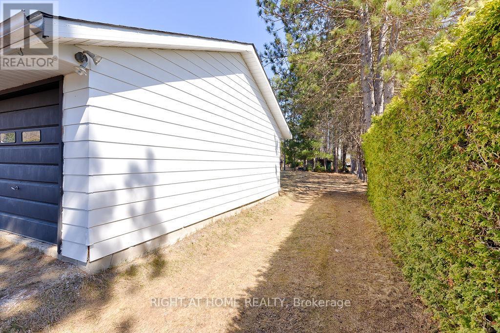 28 Jackpine Street, Madawaska Valley, Ontario  K0J 1B0 - Photo 20 - X12630234