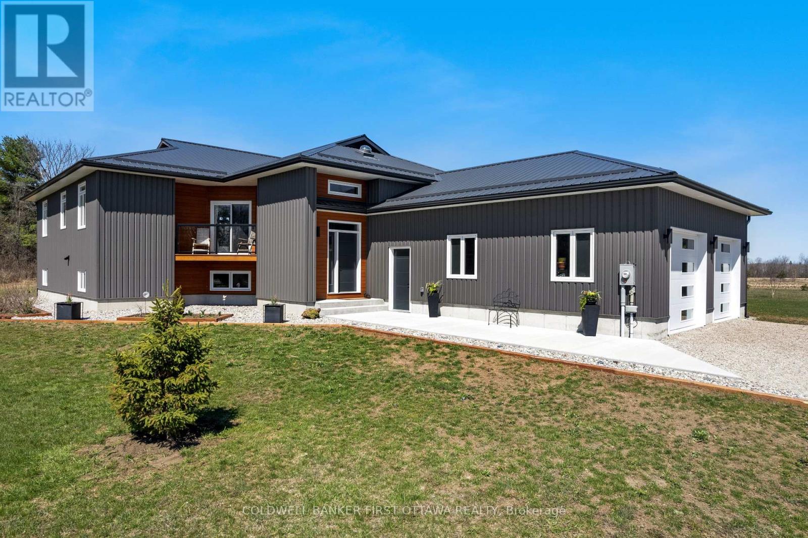 462 ALTHORPE ROAD, Tay Valley, Ontario