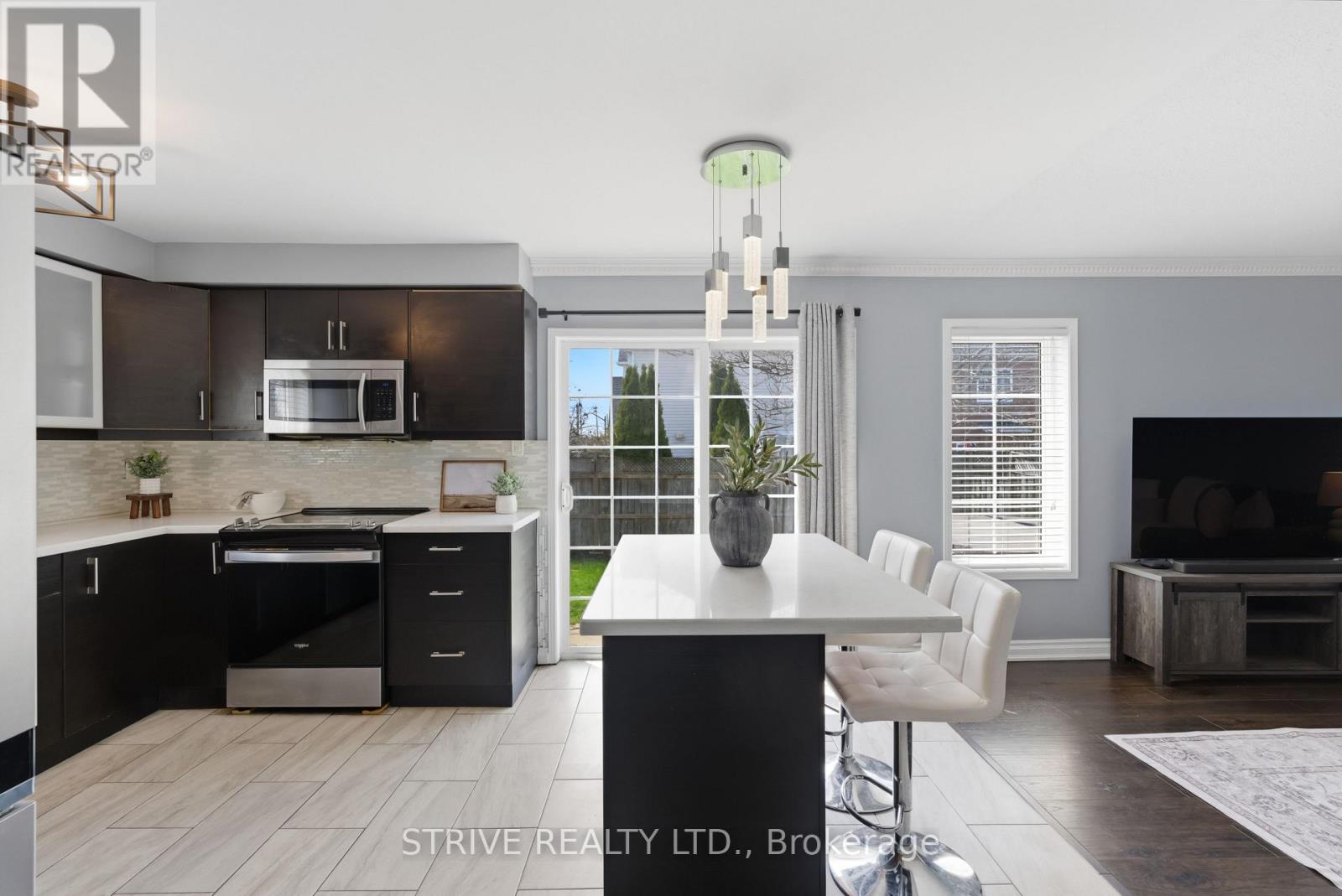 1360 Dumont Street, Oshawa, Ontario  L1K 2V3 - Photo 14 - E13047966