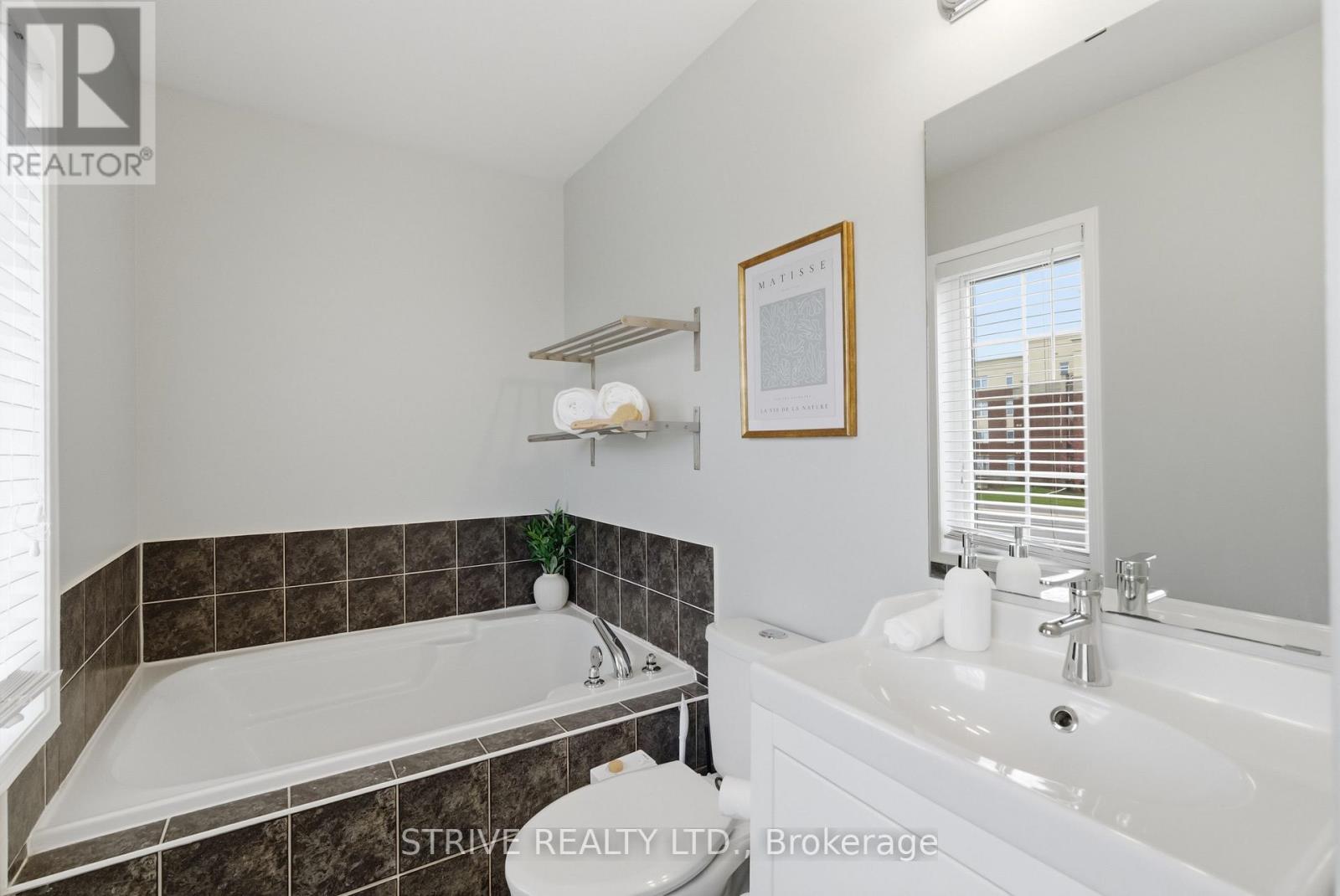 1360 Dumont Street, Oshawa, Ontario  L1K 2V3 - Photo 34 - E13047966