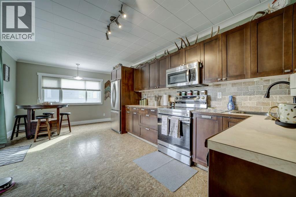 8301 18 Avenue, Coleman, Alberta  T0K 0M0 - Photo 23 - A2294932