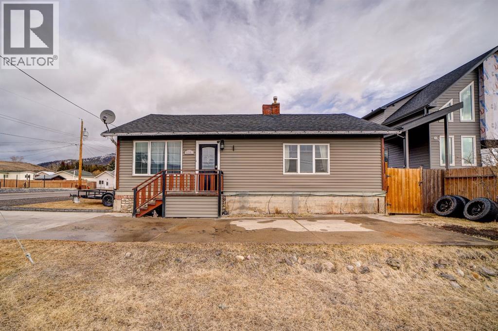 8301 18 Avenue, Coleman, Alberta  T0K 0M0 - Photo 1 - A2294932