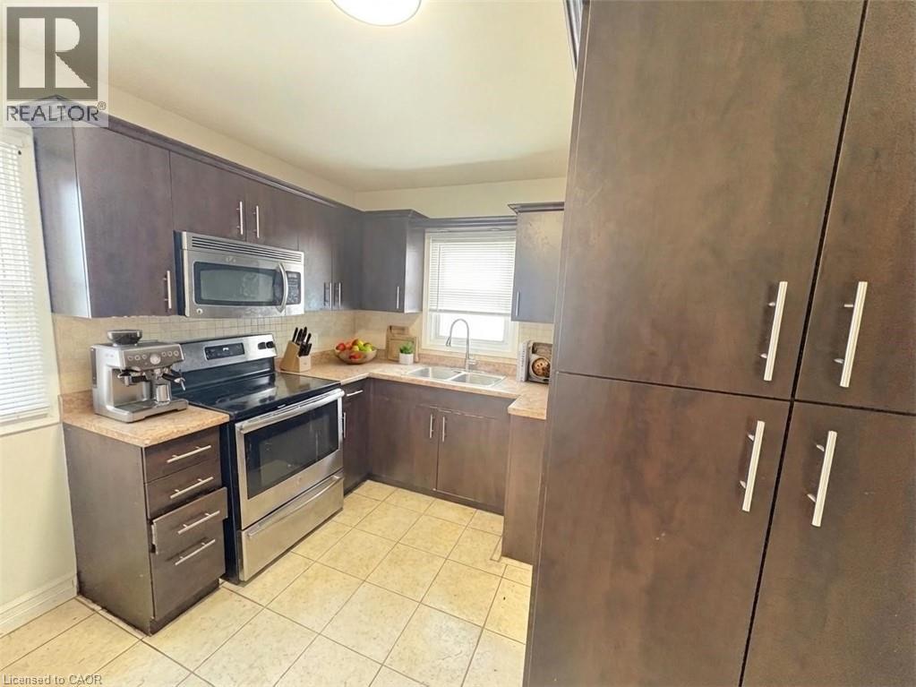 66 Grenadier Drive, Hamilton, Ontario  L8T 4E3 - Photo 4 - 40824490