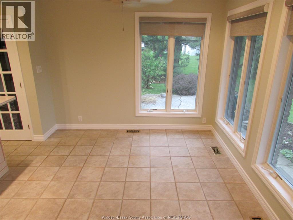 8 Frances Court, Essex, Ontario  N8M 2V5 - Photo 17 - 26009265