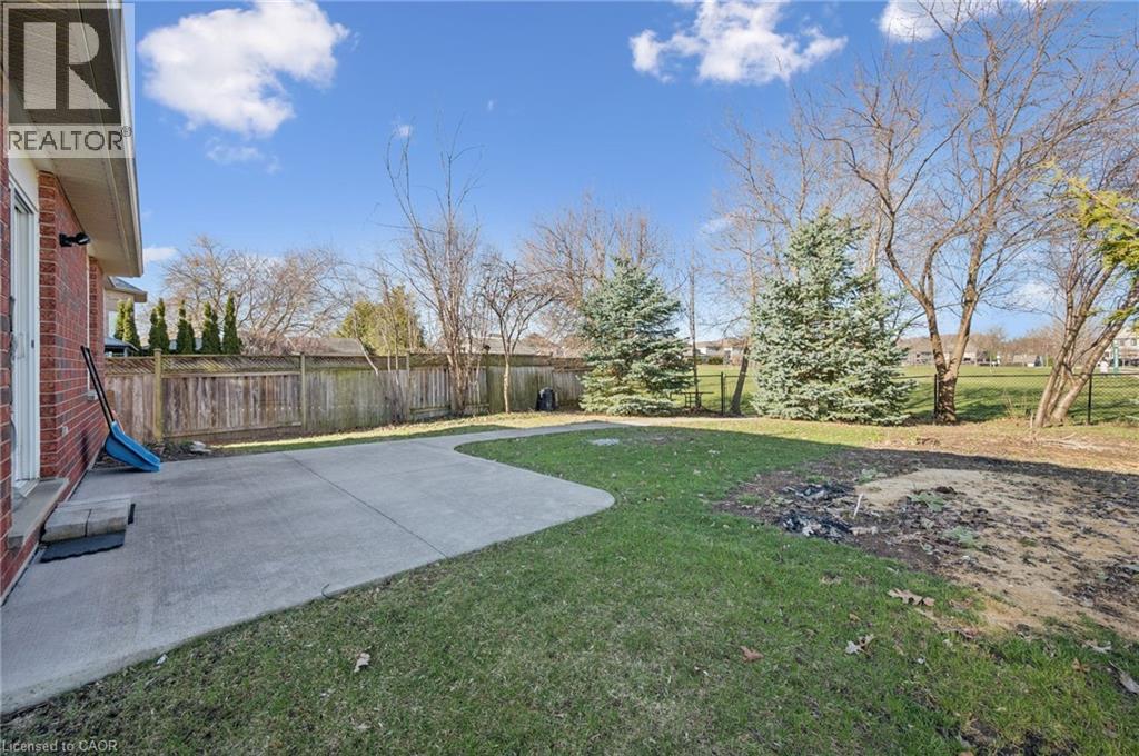 649 Doon South Drive, Kitchener, Ontario  N2P 2X5 - Photo 32 - 40823053