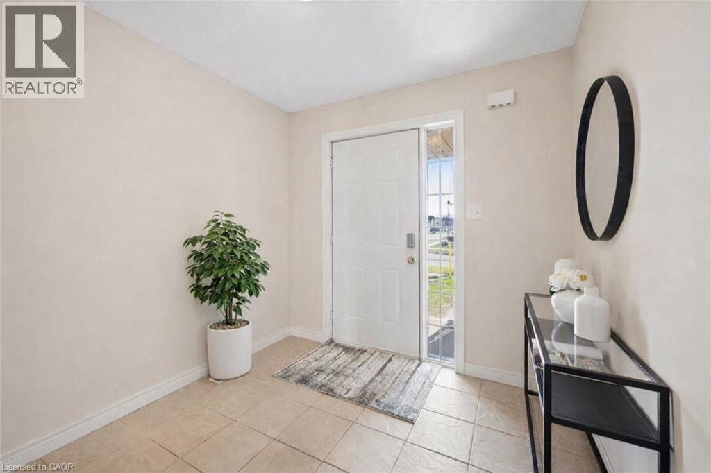 649 Doon South Drive, Kitchener, Ontario  N2P 2X5 - Photo 6 - 40823053