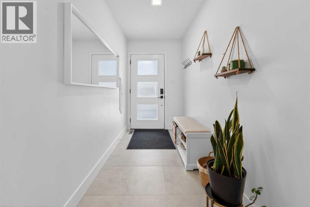 2203 17a Avenue, Coaldale, Alberta  T1M 1K3 - Photo 4 - A2305087