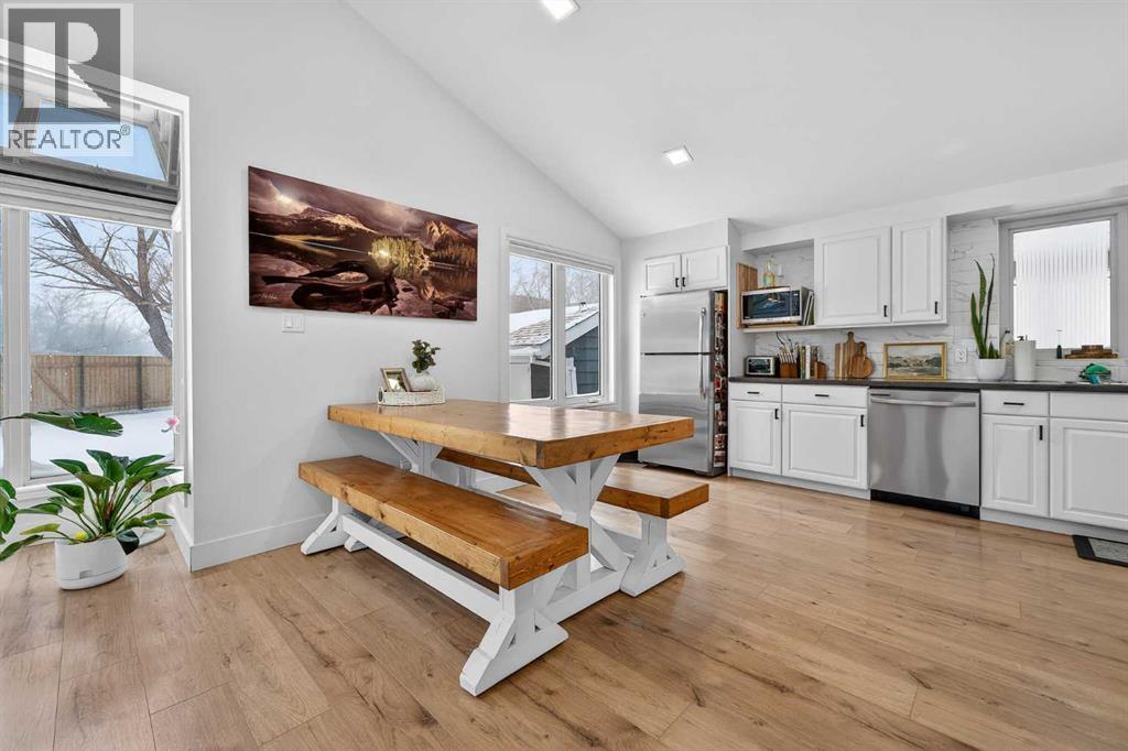 2203 17a Avenue, Coaldale, Alberta  T1M 1K3 - Photo 13 - A2305087