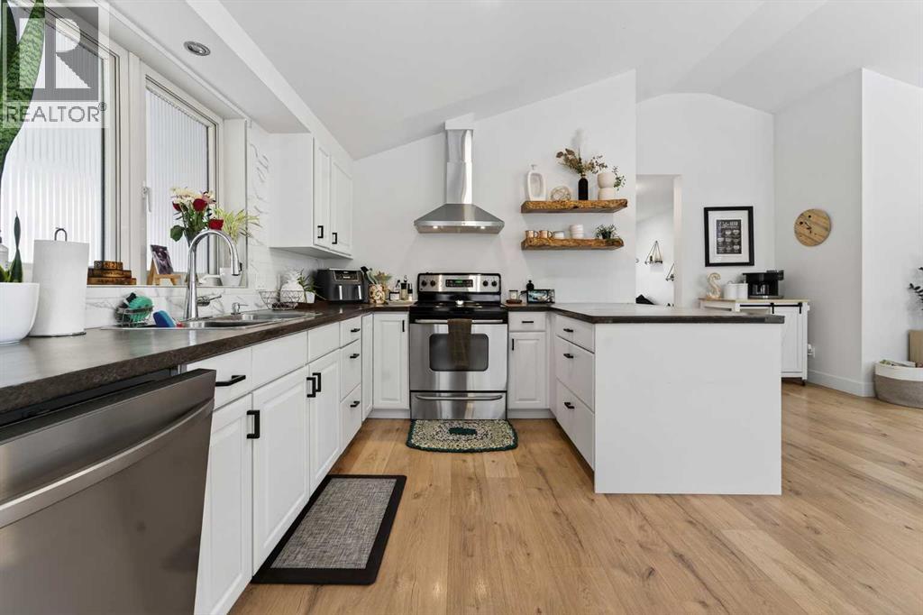 2203 17a Avenue, Coaldale, Alberta  T1M 1K3 - Photo 17 - A2305087