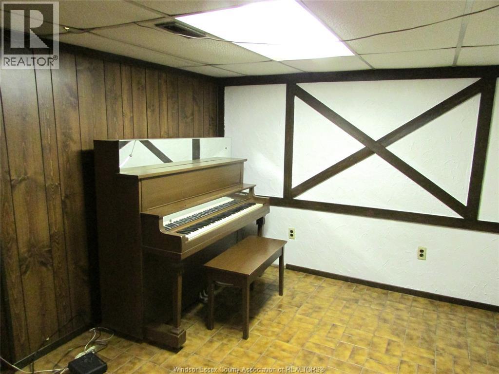 8 Frances Court, Essex, Ontario  N8M 2V5 - Photo 34 - 26009265