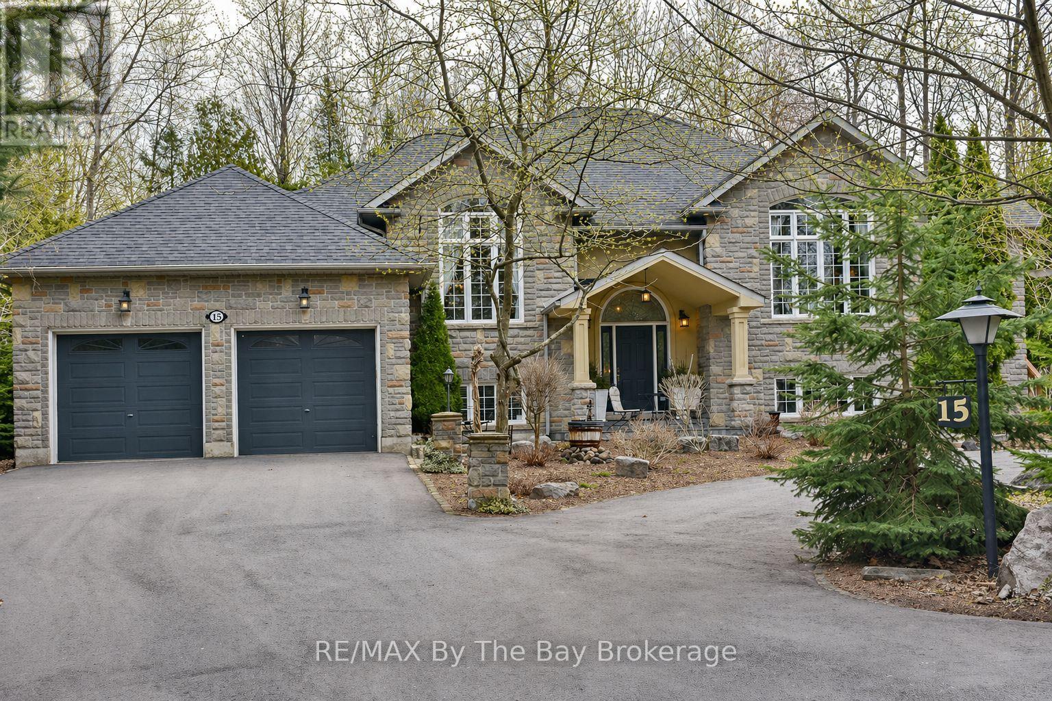 15 LILY DRIVE, Wasaga Beach, Ontario