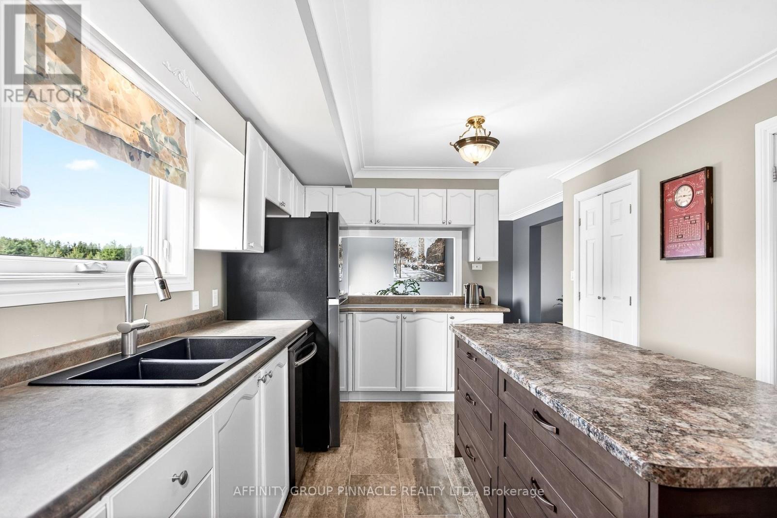 730 The Glen Road, Kawartha Lakes, Ontario  K0M 2T0 - Photo 8 - X13047904