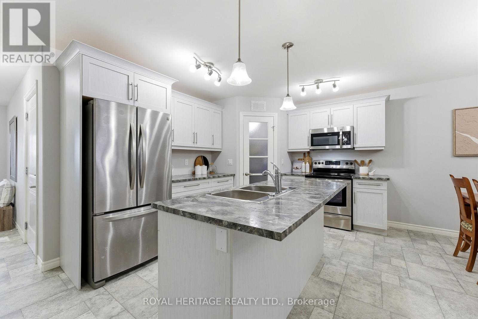 10 Sandhu Crescent, Belleville, Ontario  K8P 0G6 - Photo 11 - X13048066