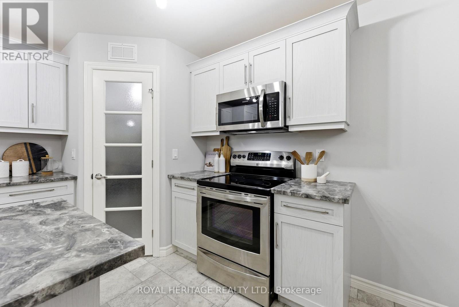 10 Sandhu Crescent, Belleville, Ontario  K8P 0G6 - Photo 12 - X13048066