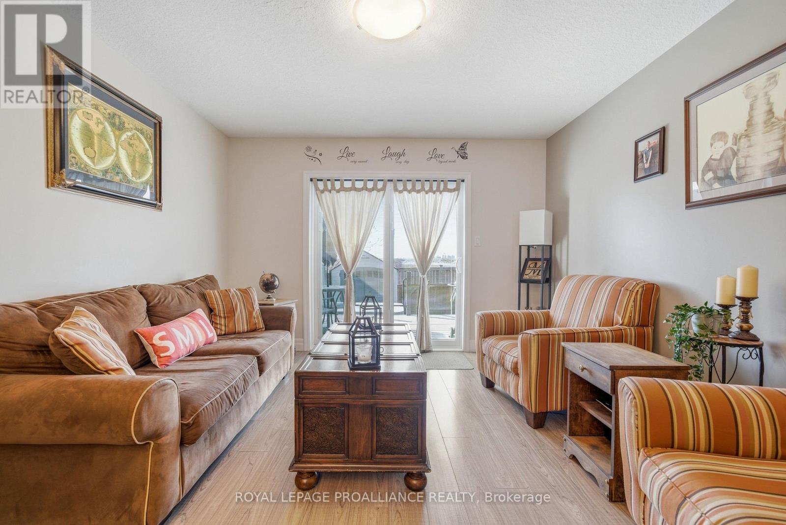 12 Cortland Crescent, Quinte West, Ontario  K8V 0E9 - Photo 12 - X13048116