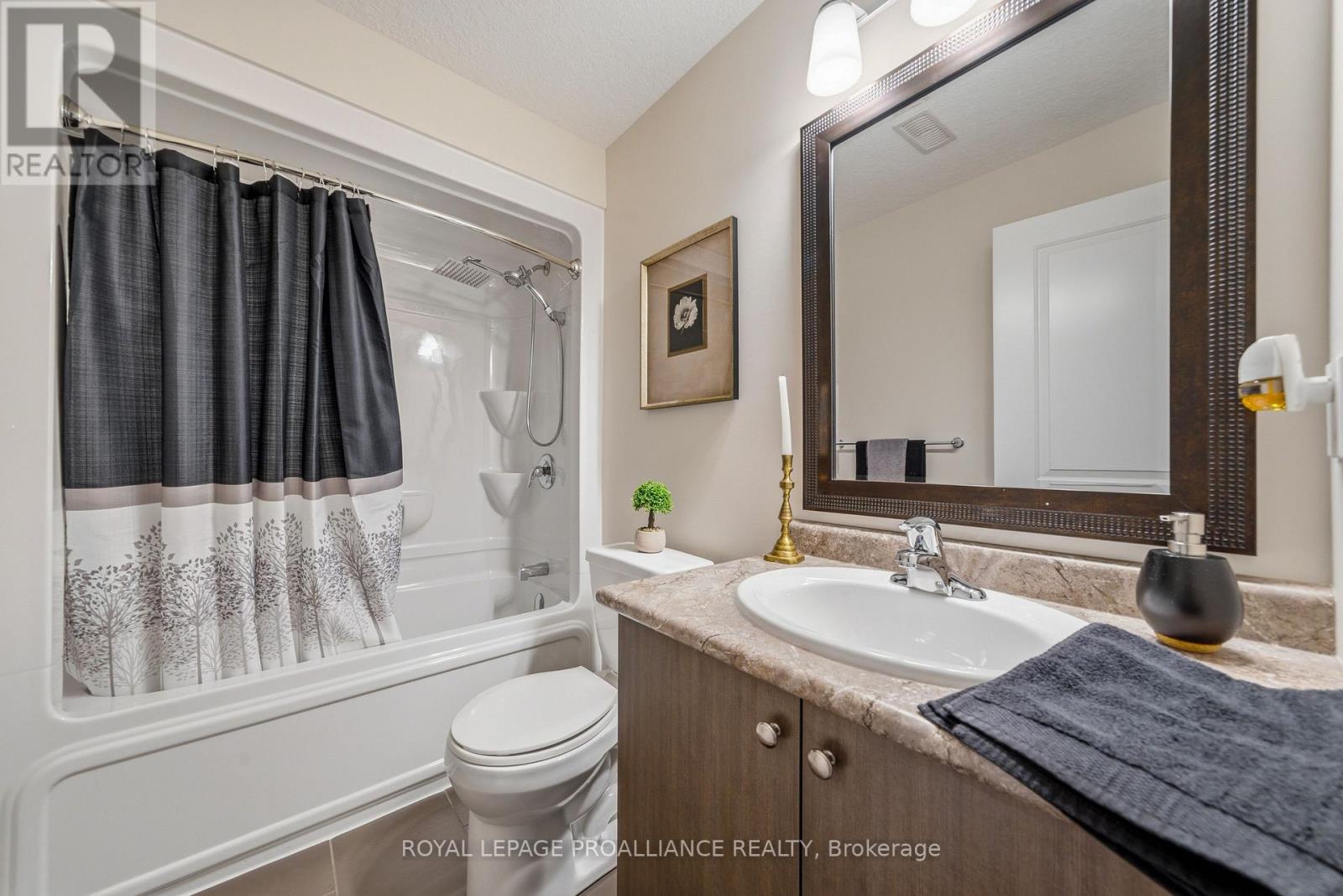 12 Cortland Crescent, Quinte West, Ontario  K8V 0E9 - Photo 24 - X13048116