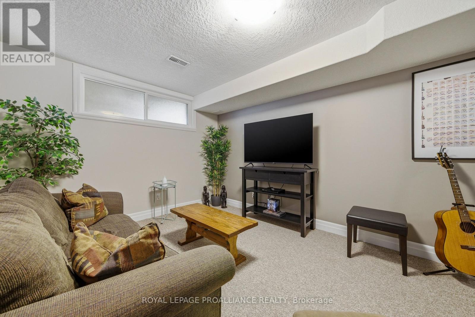 12 Cortland Crescent, Quinte West, Ontario  K8V 0E9 - Photo 26 - X13048116