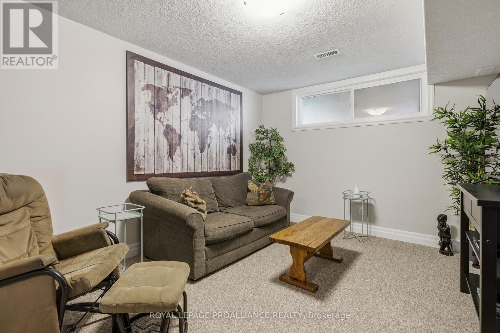 12 Cortland Crescent, Quinte West, Ontario  K8V 0E9 - Photo 27 - X13048116