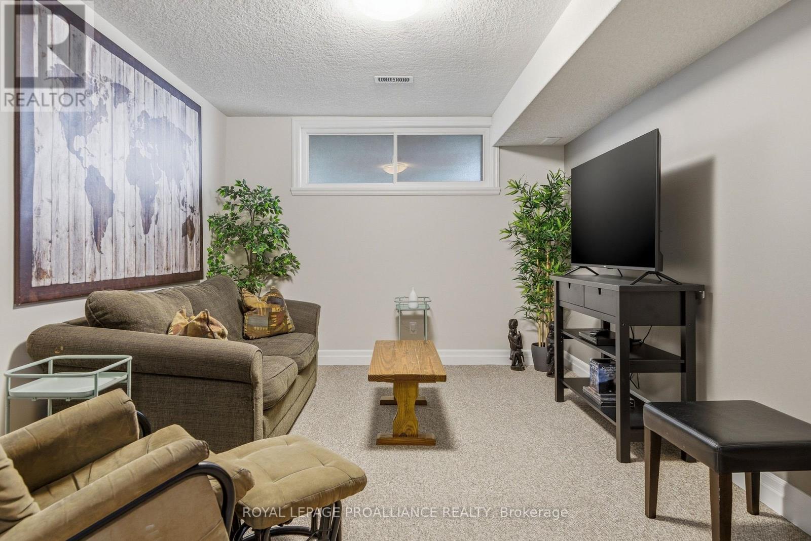 12 Cortland Crescent, Quinte West, Ontario  K8V 0E9 - Photo 28 - X13048116