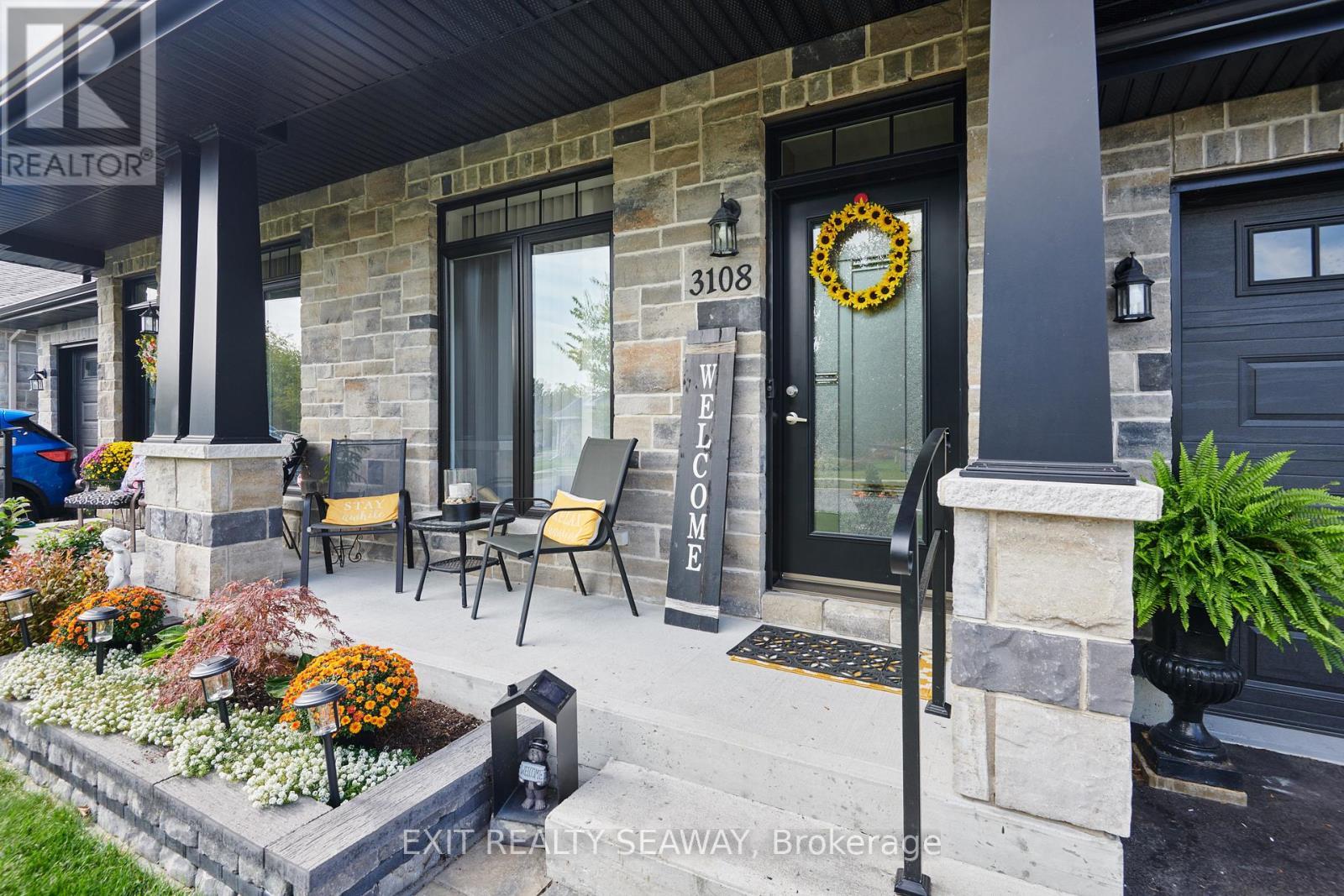 3108 Mauricy Crescent, Cornwall, Ontario  K6K 0B7 - Photo 2 - X13048002