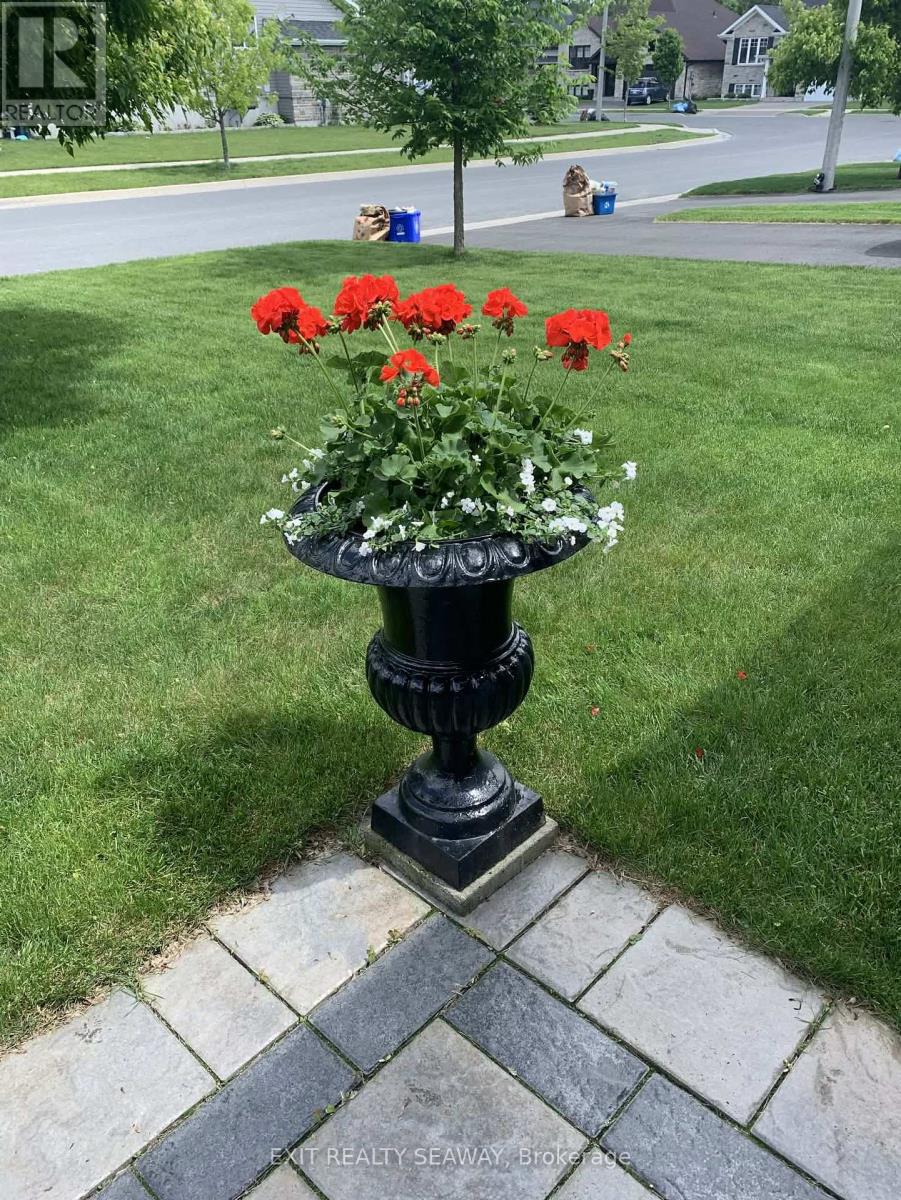 3108 Mauricy Crescent, Cornwall, Ontario  K6K 0B7 - Photo 33 - X13048002