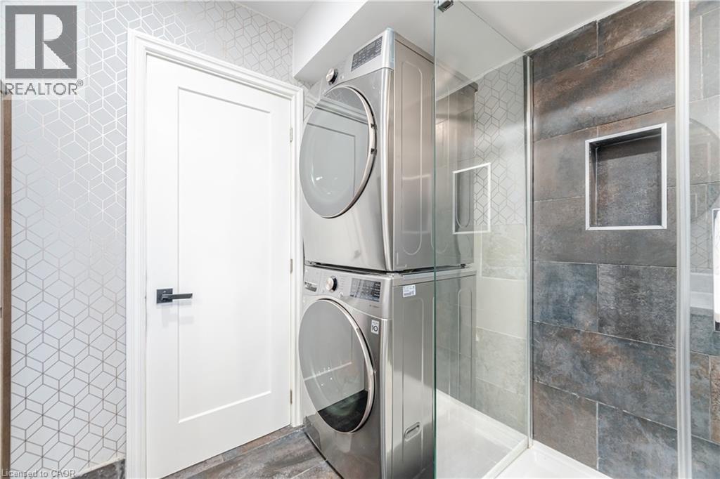 297 Mohawk Road W, Hamilton, Ontario  L9C 1W2 - Photo 23 - 40823920