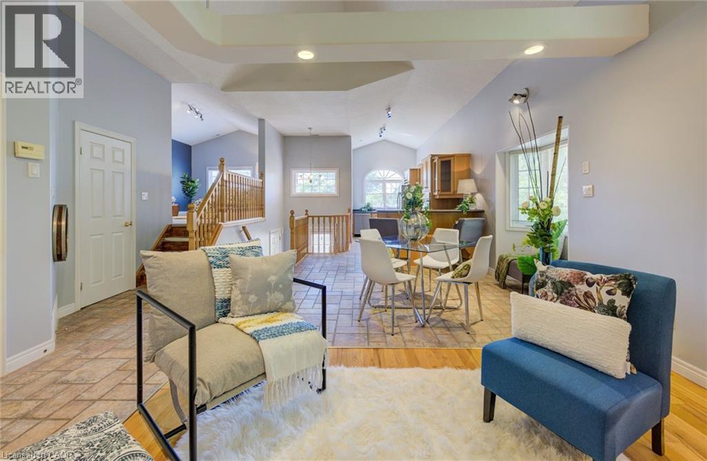 2 Smetana Drive, Kitchener, Ontario  N2B 3B8 - Photo 15 - 40824343